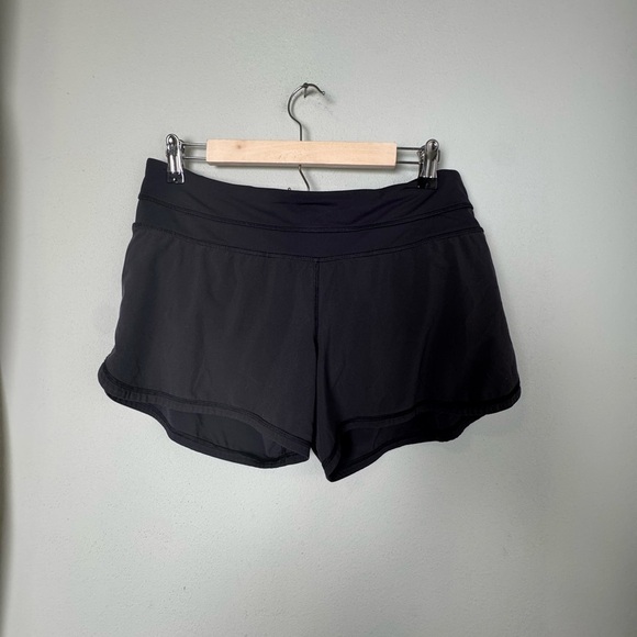 Lululemon Groovy Run Short in Black Size 8 - Picture 6 of 11